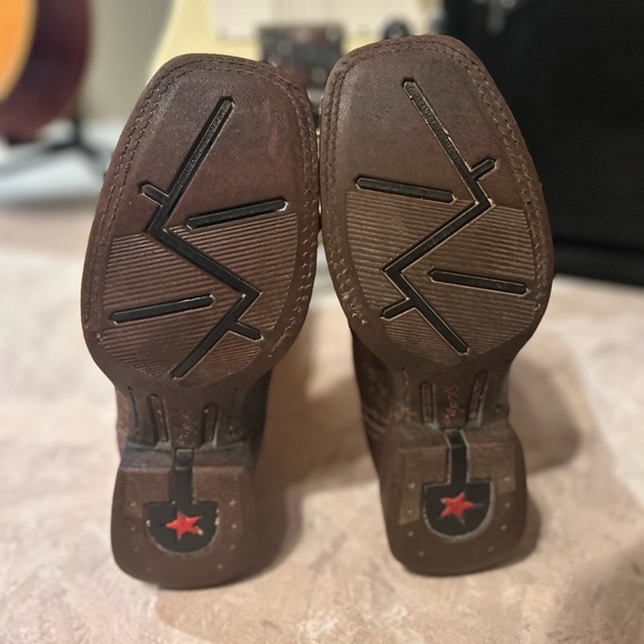 Durango Brown and Red Western Boots - Picture 3 of 13
